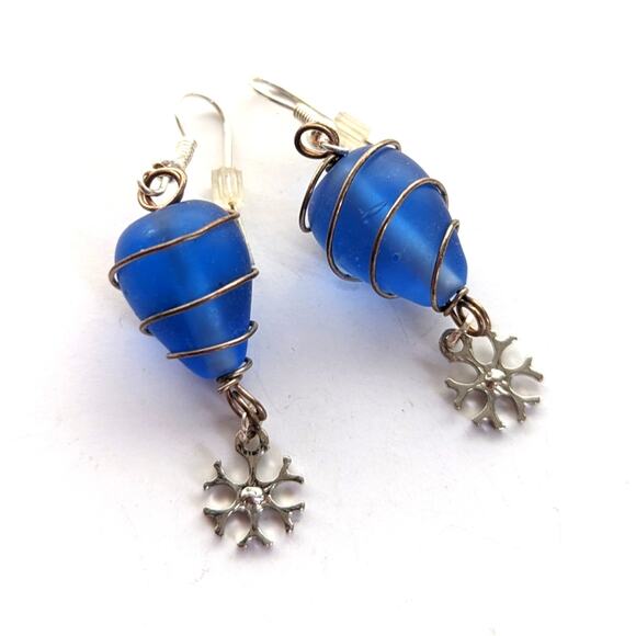 Artisan Made Handcrafted Wire Wrapped Glass Bead Snowflake Charm Hook Earrings - Picture 1 of 3
